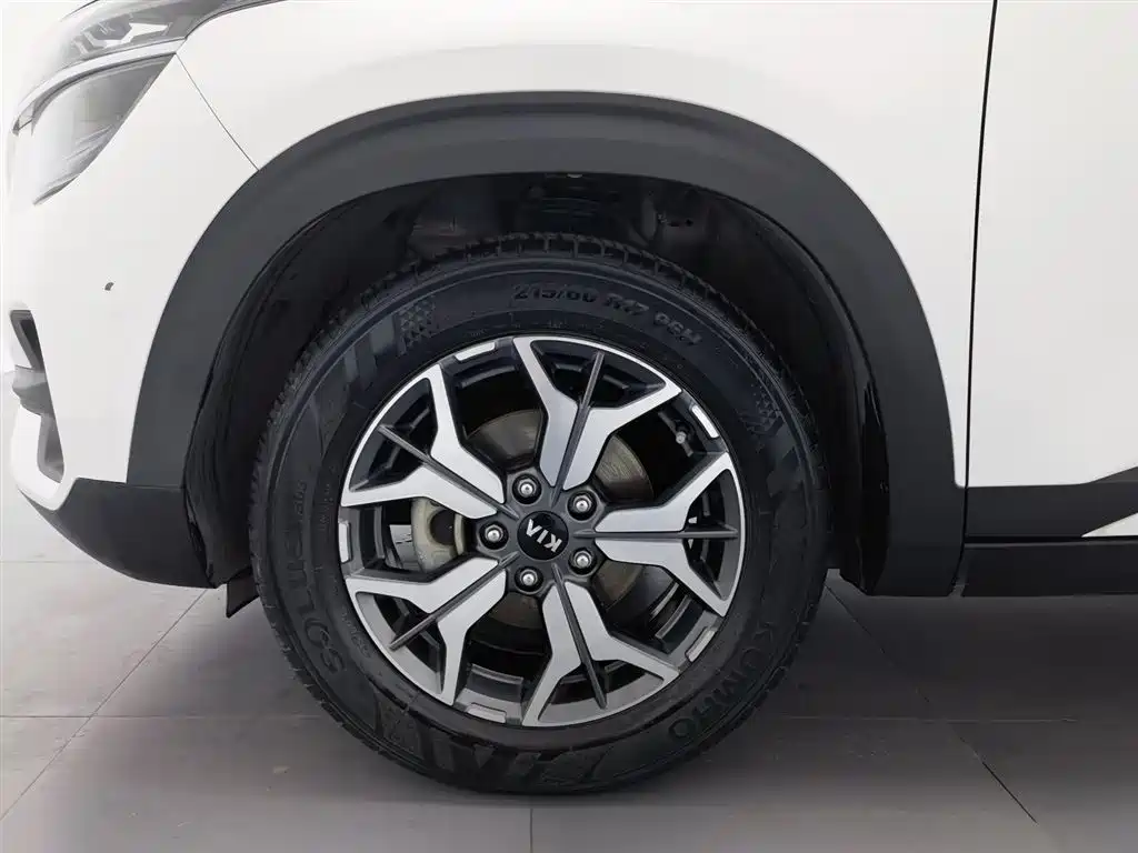 Kia KX3 2020 — фото 17