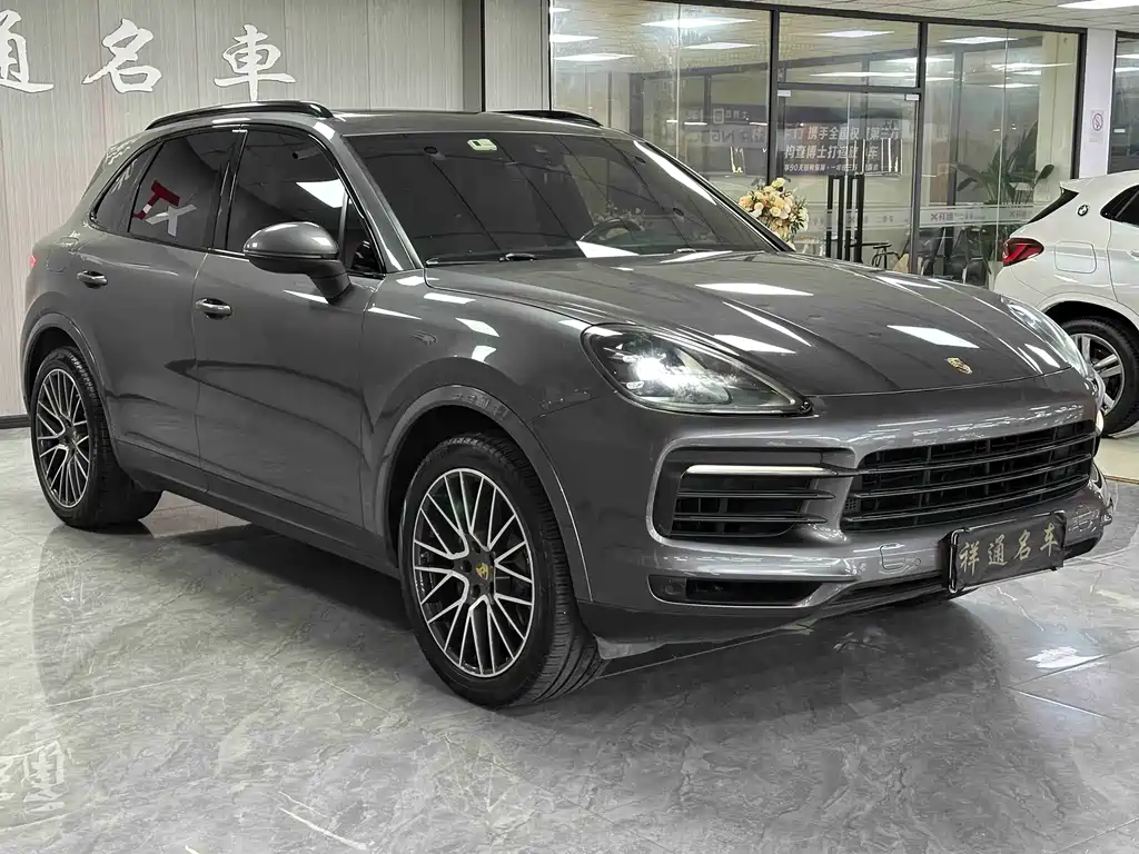 Porsche Cayenne 2019 — фото 2