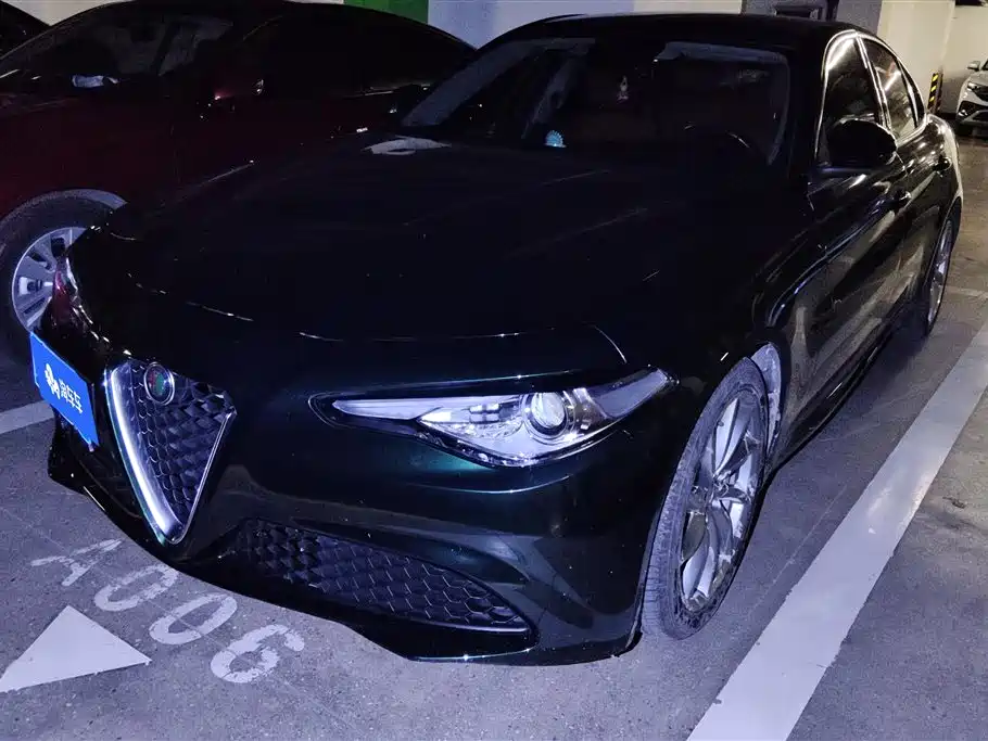 Alfa Romeo Giulia 2021