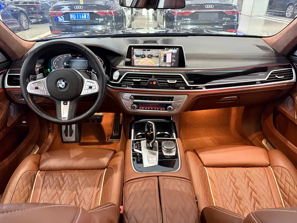 BMW 7 Series 2019 — фото 7