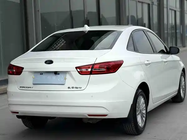 Ford Escort 2018