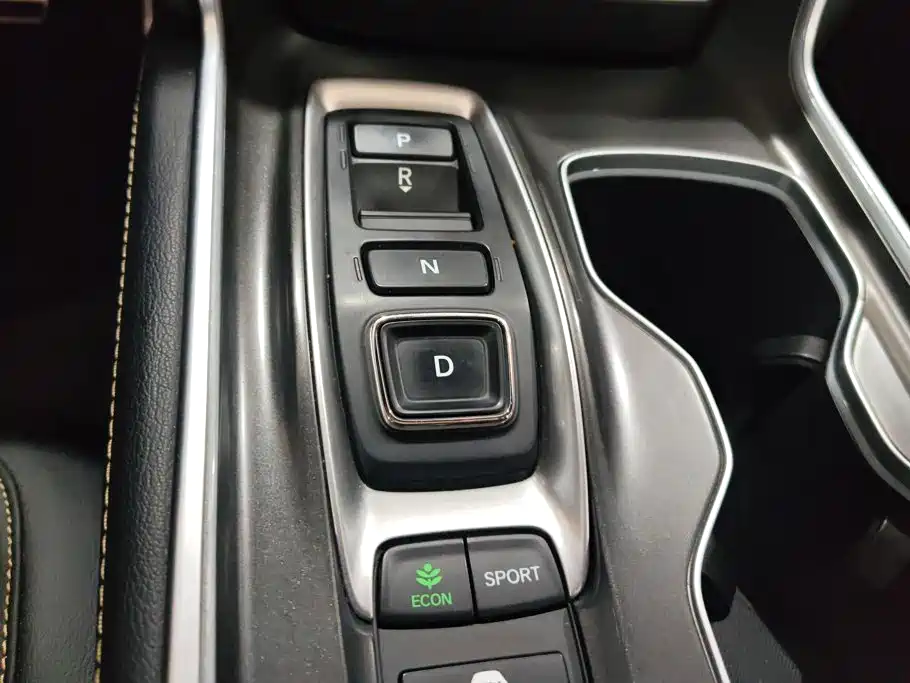 Honda Accord 2022 — фото 16