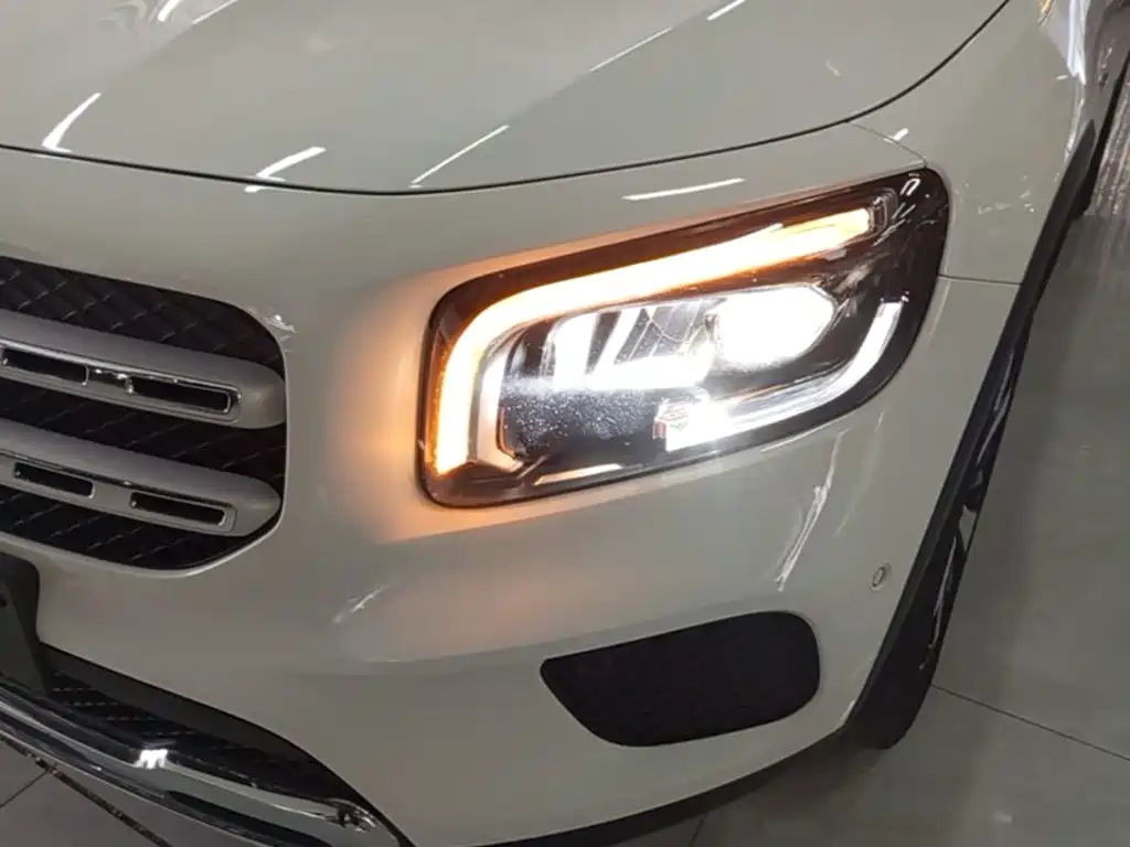 Mercedes-Benz GLB 2022 — фото 18