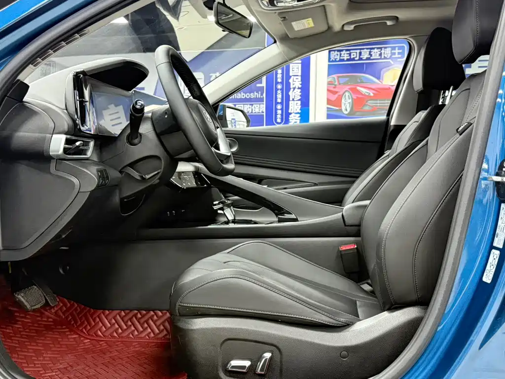 Hyundai Elantra 2022 — фото 16