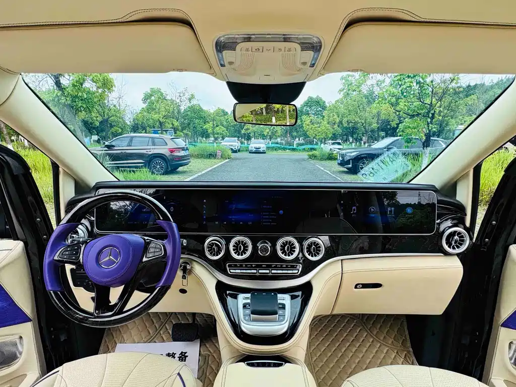Mercedes-Benz Vito 2023 — фото 16