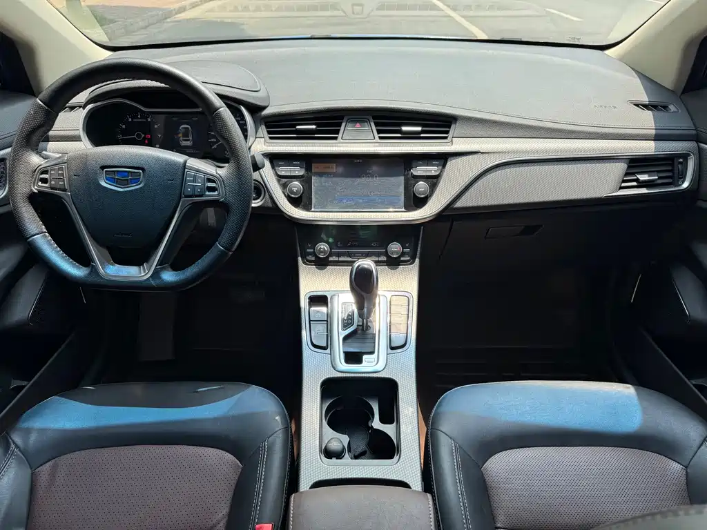 Geely Emgrand GS 2016 — фото 9