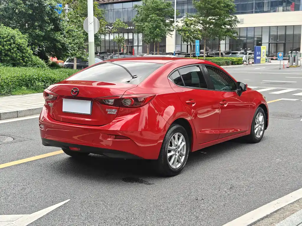 Mazda 3 Axela 2019 — фото 4
