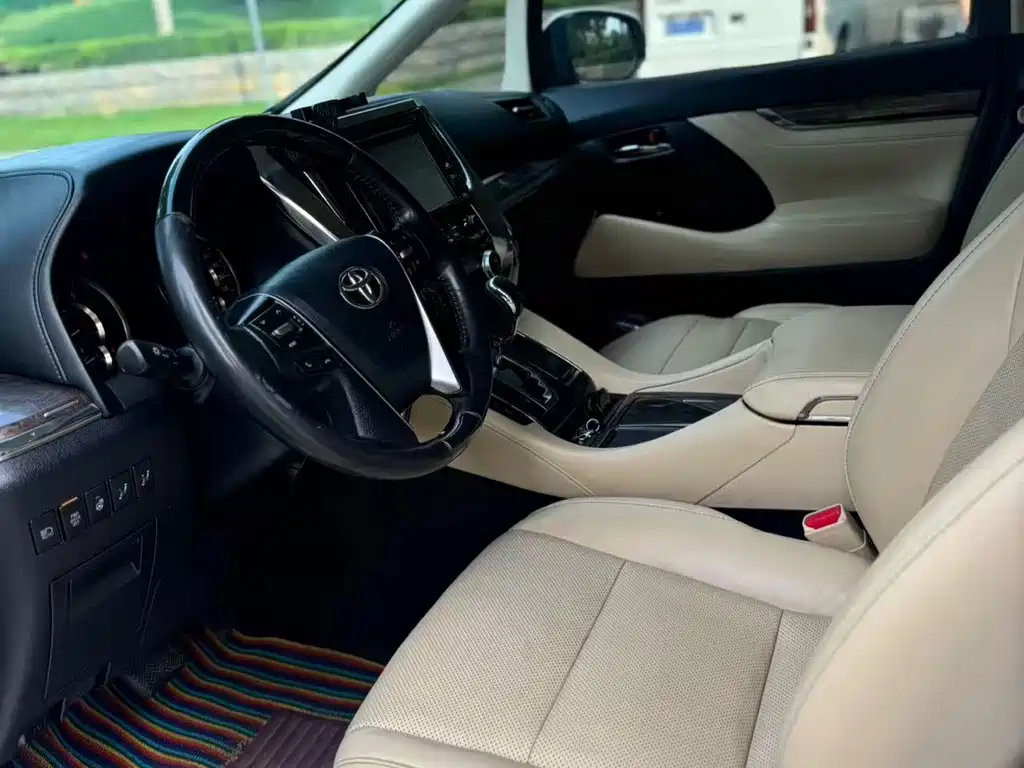 Toyota Alphard 2019 — фото 4
