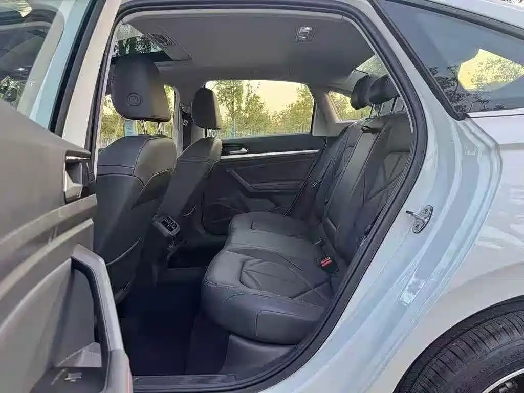 Volkswagen Lavida 2025