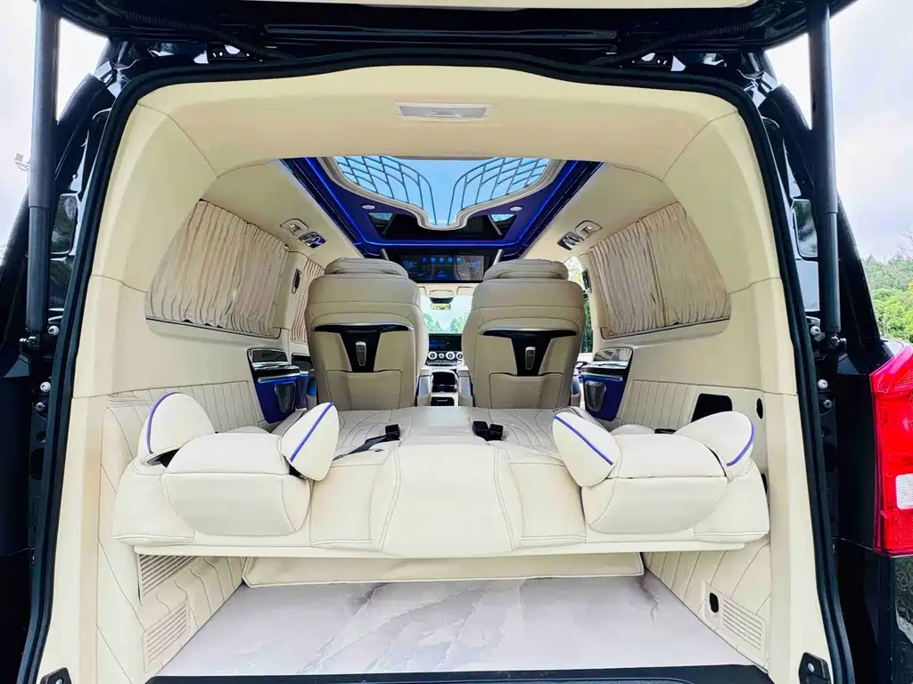 Mercedes-Benz Vito 2023 — фото 19