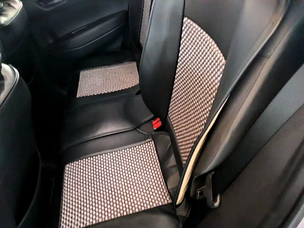 Toyota Corolla Cross 2023 — фото 17