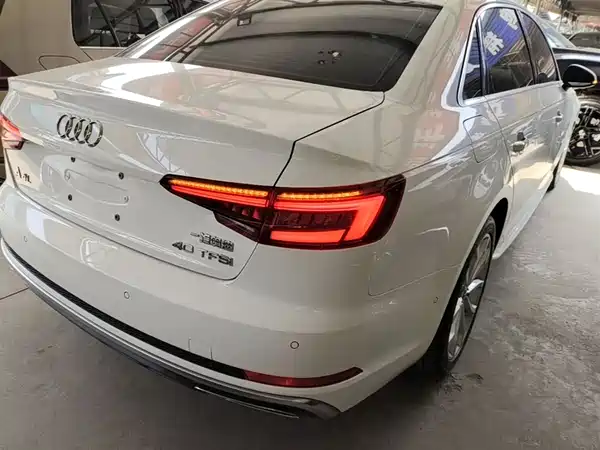 Audi A4L 2019