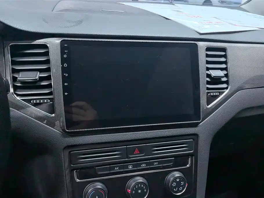 Volkswagen Golf Sportsvan 2018 — фото 13
