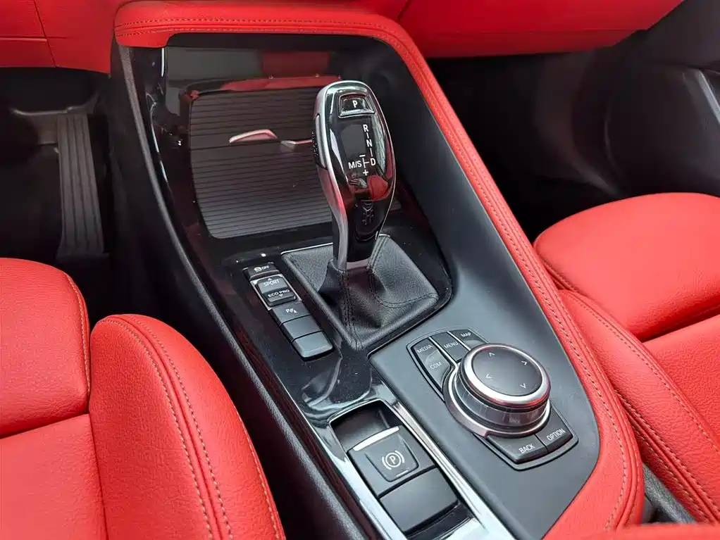 BMW X2 2023 — фото 10