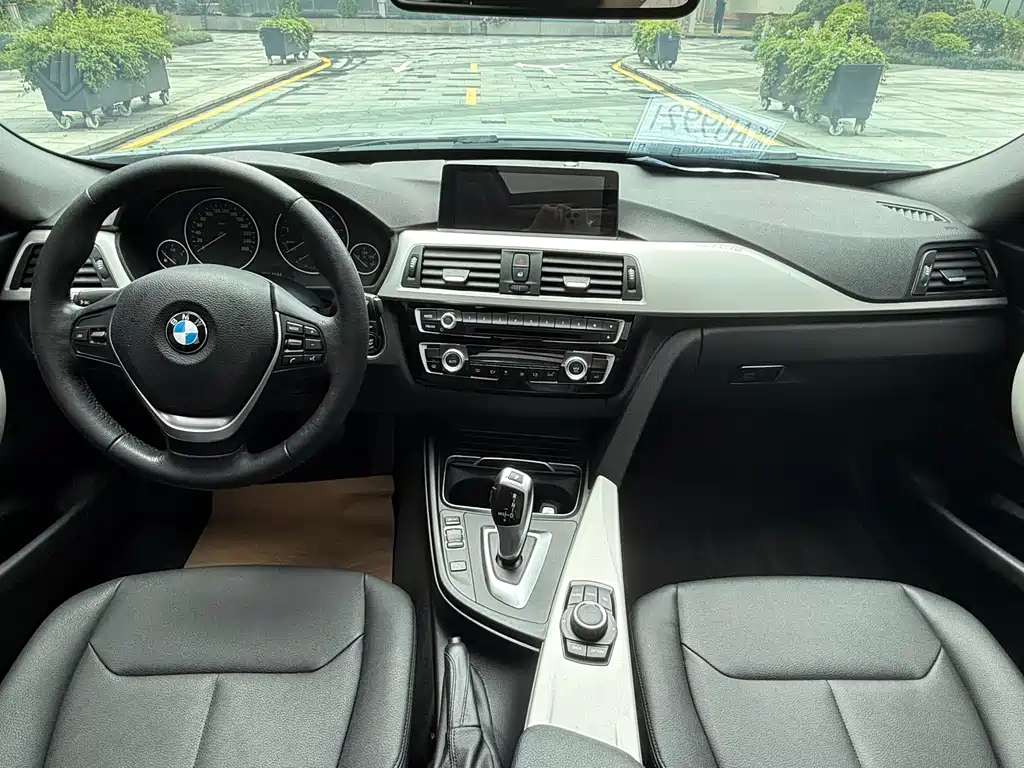 BMW 3 Series GT 2017 — фото 9
