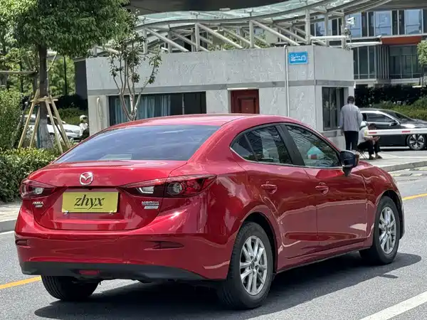 Mazda 3 Axela 2016