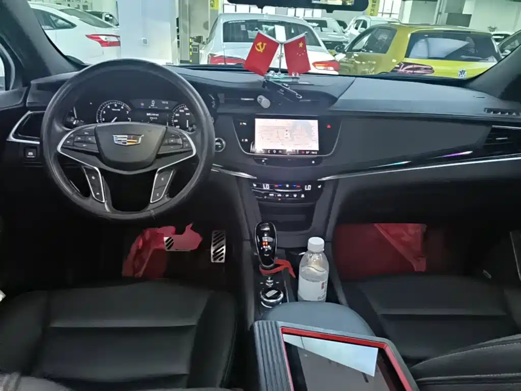 Cadillac XT5 2024 — фото 10