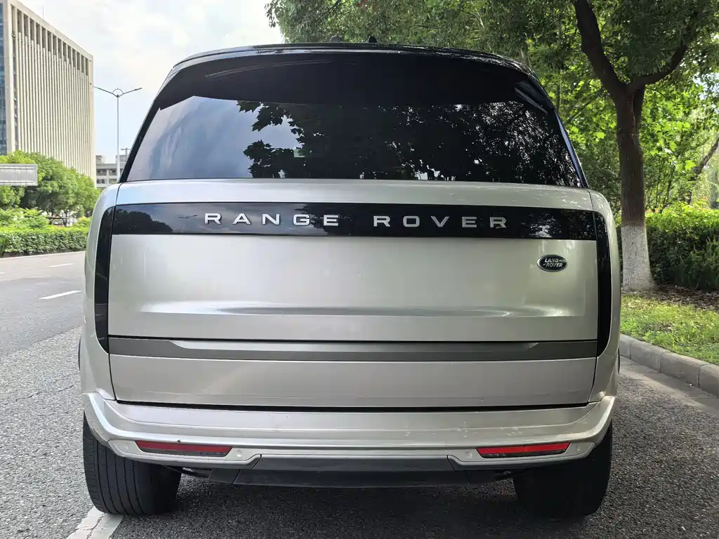 Land Rover Range Rover 2023 — фото 5