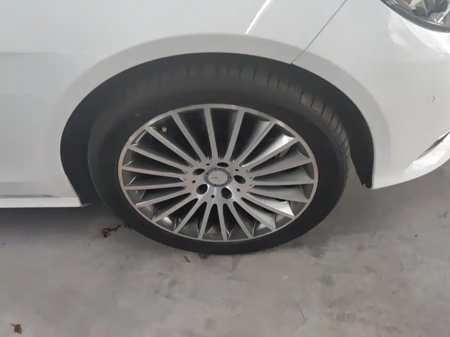 Mercedes-Benz E-Class 2014