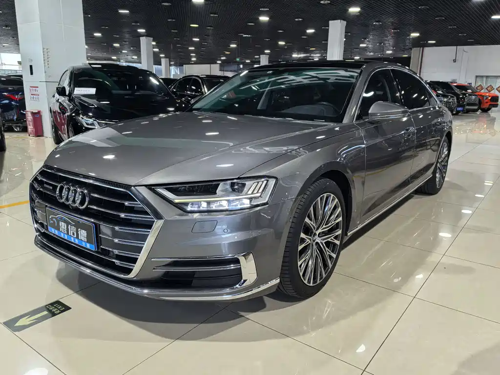Audi A8 2018 — фото 3