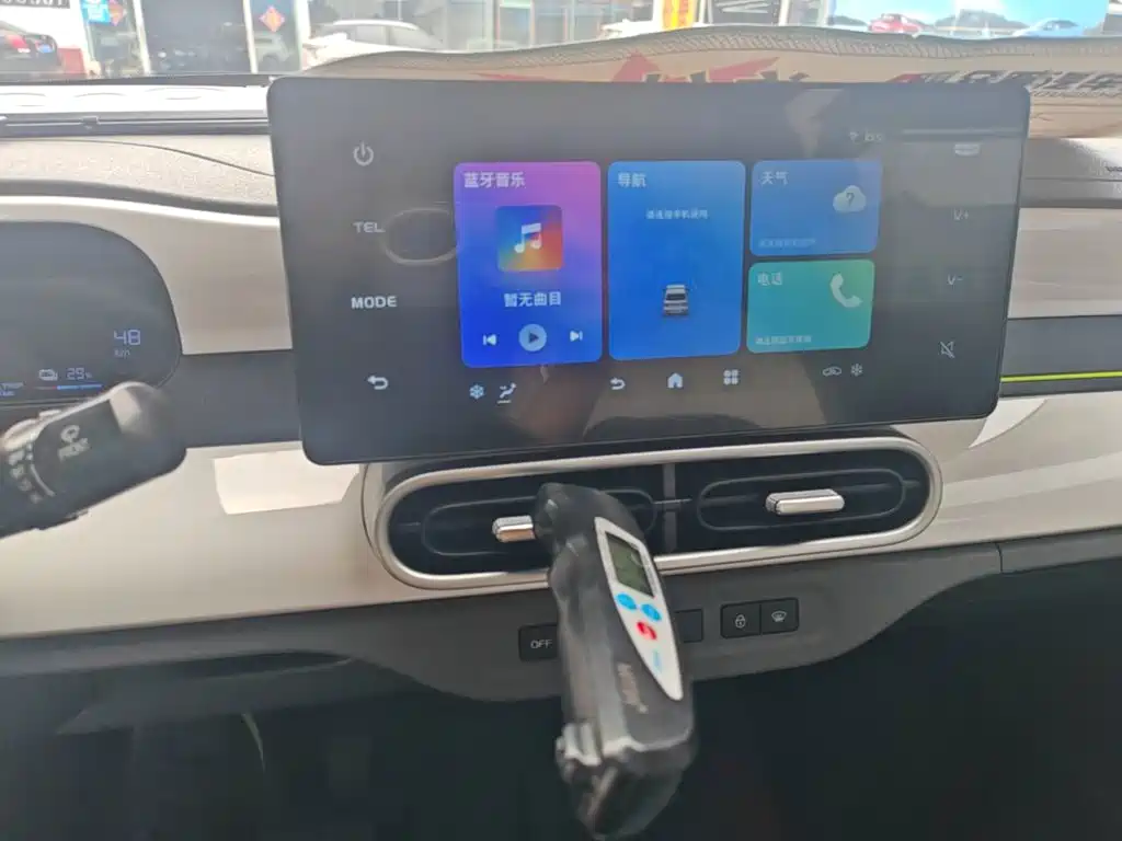 Geely Galaxy Panda 2025 — фото 13