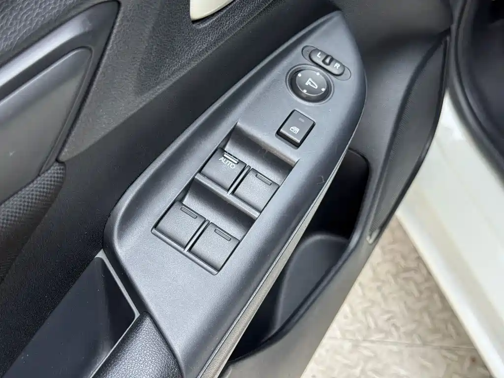 Honda Fit 2018 — фото 11