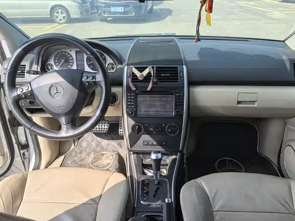 Mercedes-Benz A-Class 2011