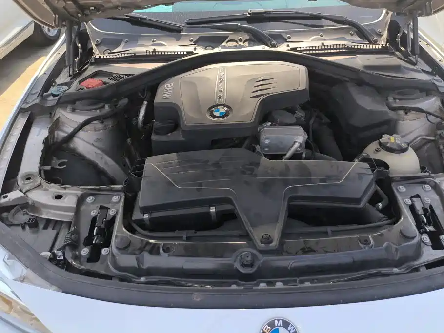 BMW 3 Series 2016 — фото 10