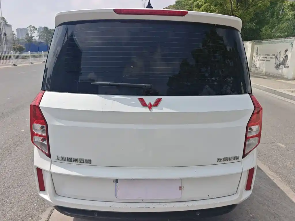 Wuling Journey 2021