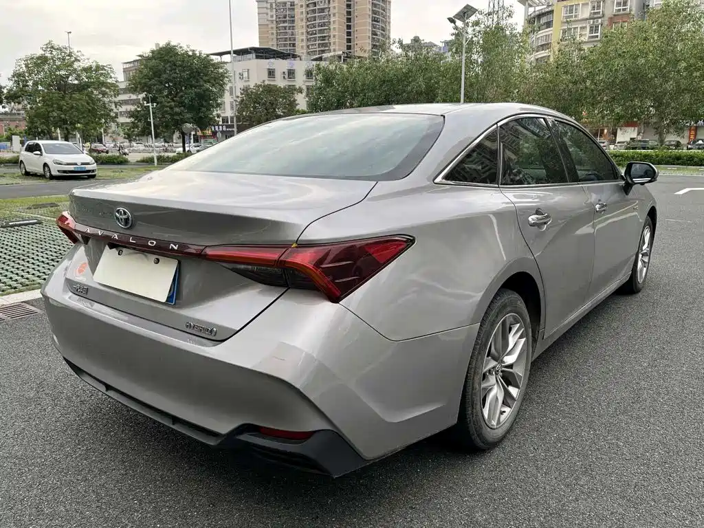 Toyota Avalon 2019