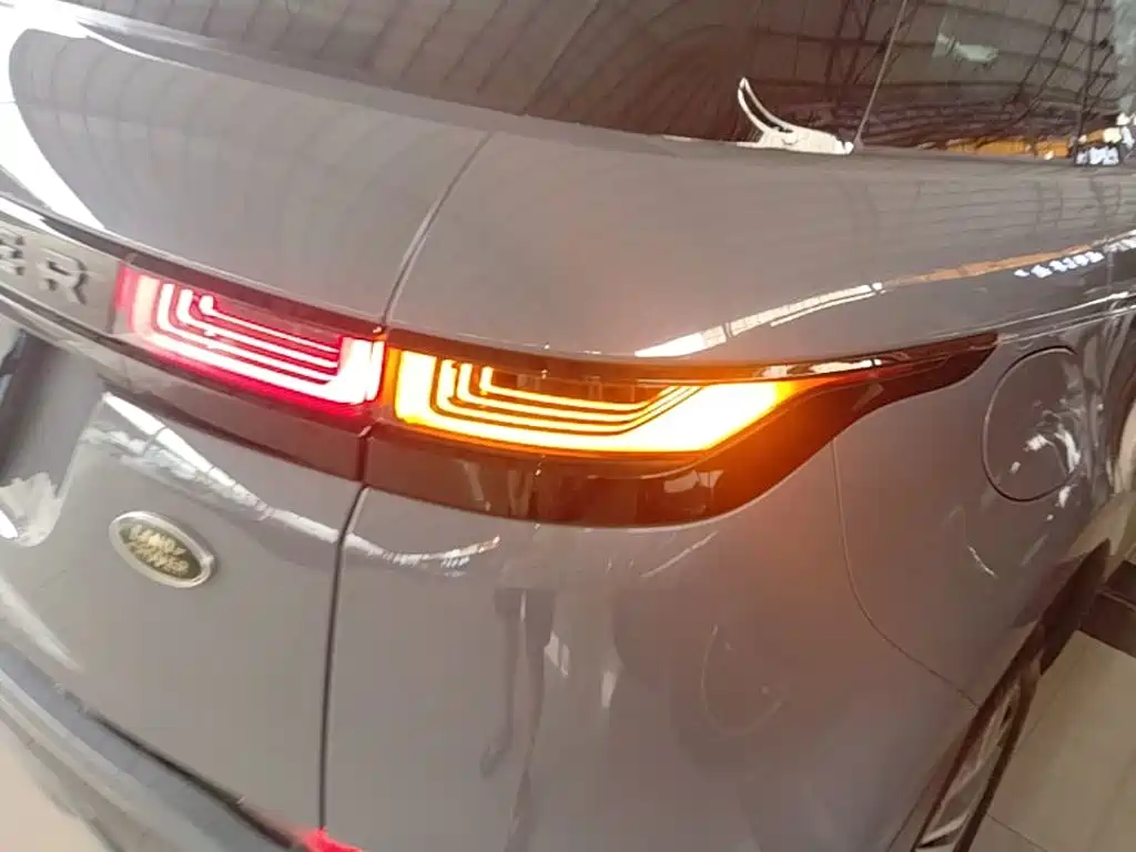 Land Rover Evoque 2021 — фото 8