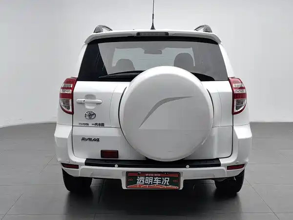 Toyota RAV4 2010