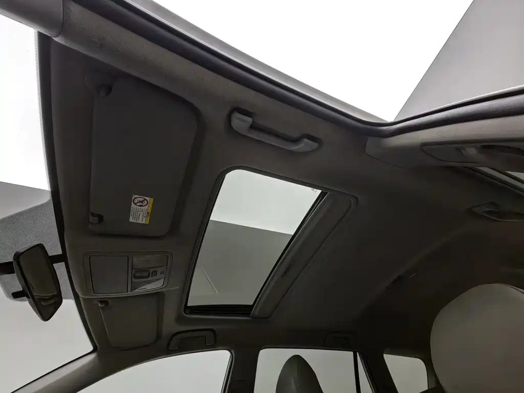Toyota RAV4 2010 — фото 14