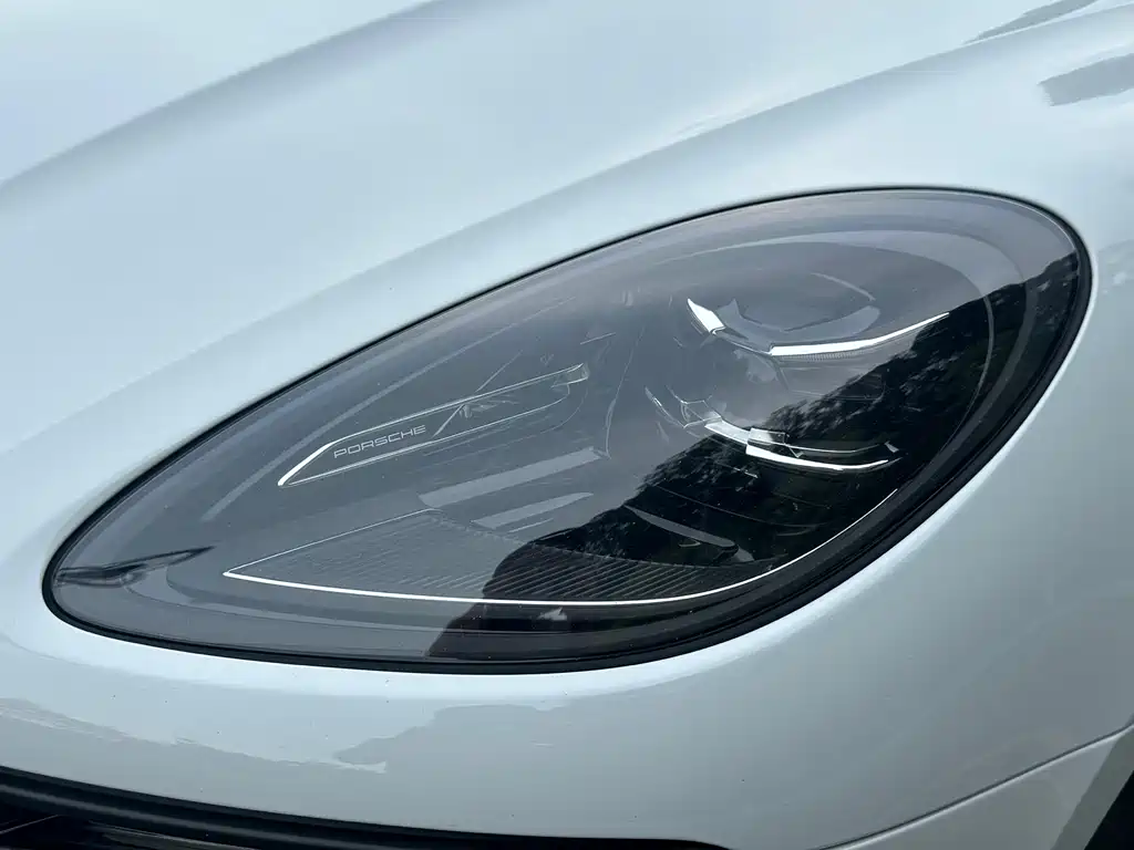 Porsche Macan 2022 — фото 18