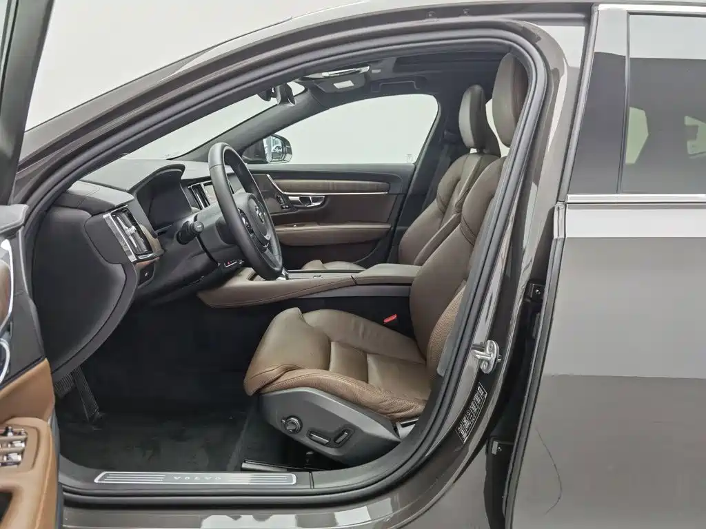 Volvo S90 2024 — фото 10