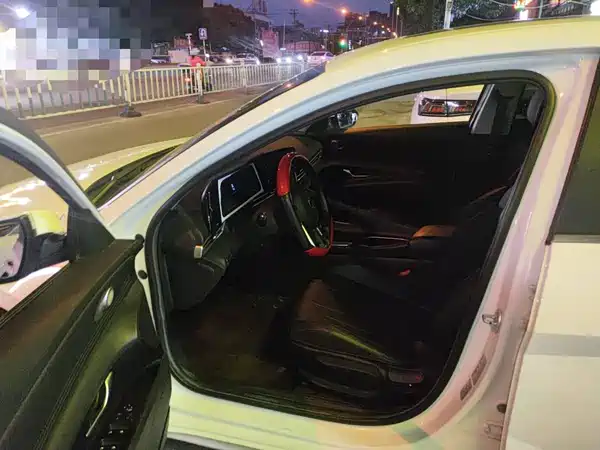 Hyundai Elantra 2021