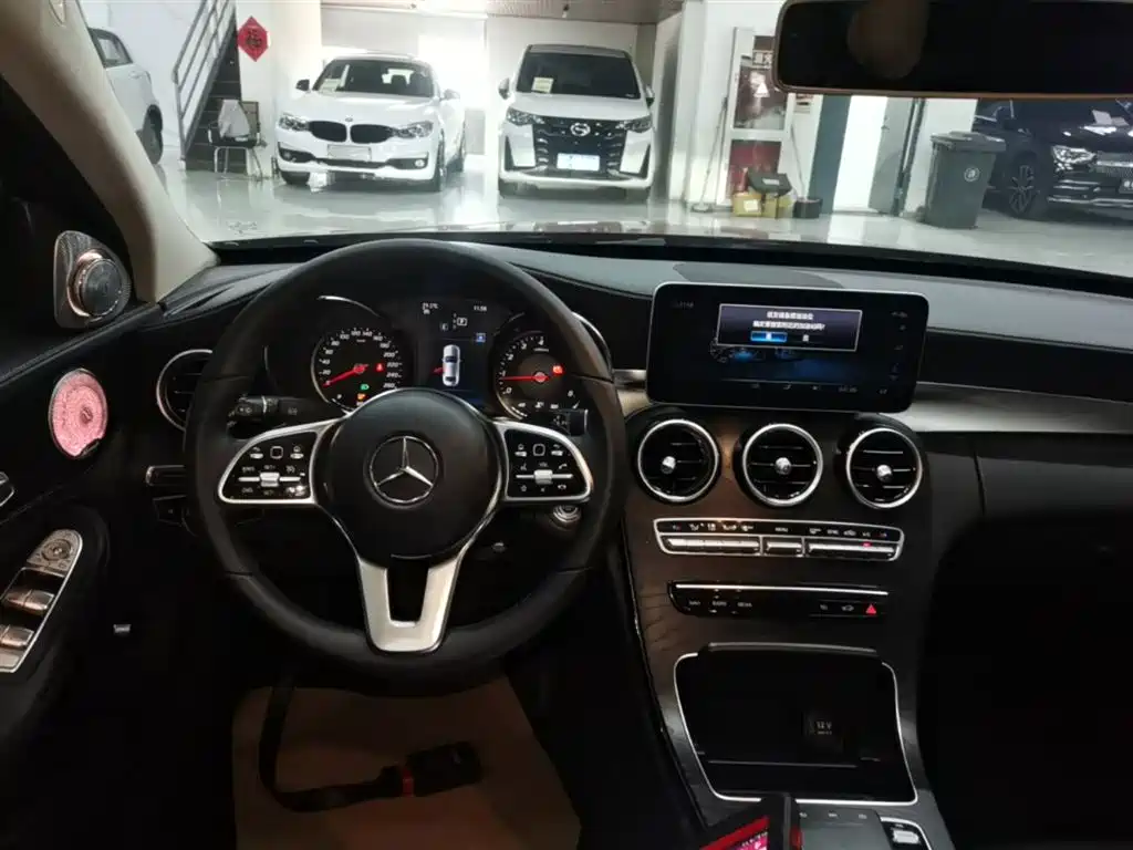 Mercedes-Benz C-Class 2019 — фото 10