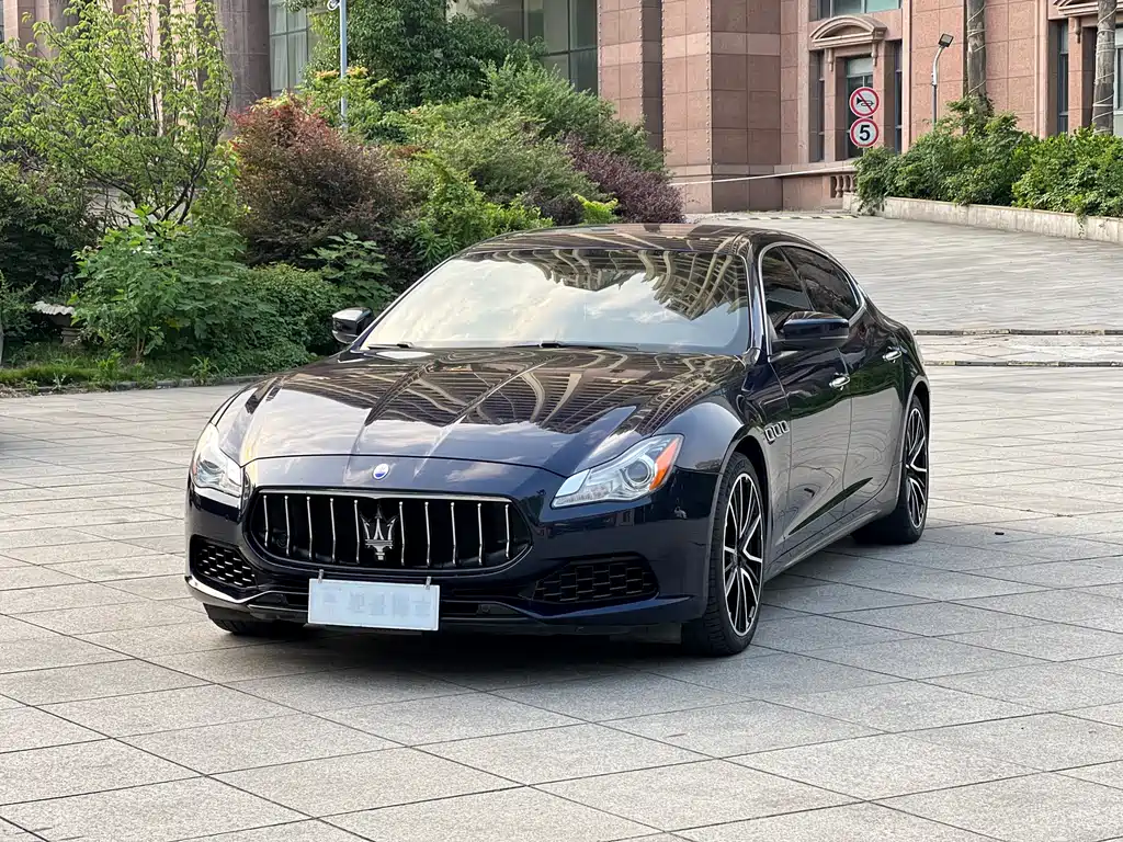 Maserati Quattroporte 2017 — фото 1