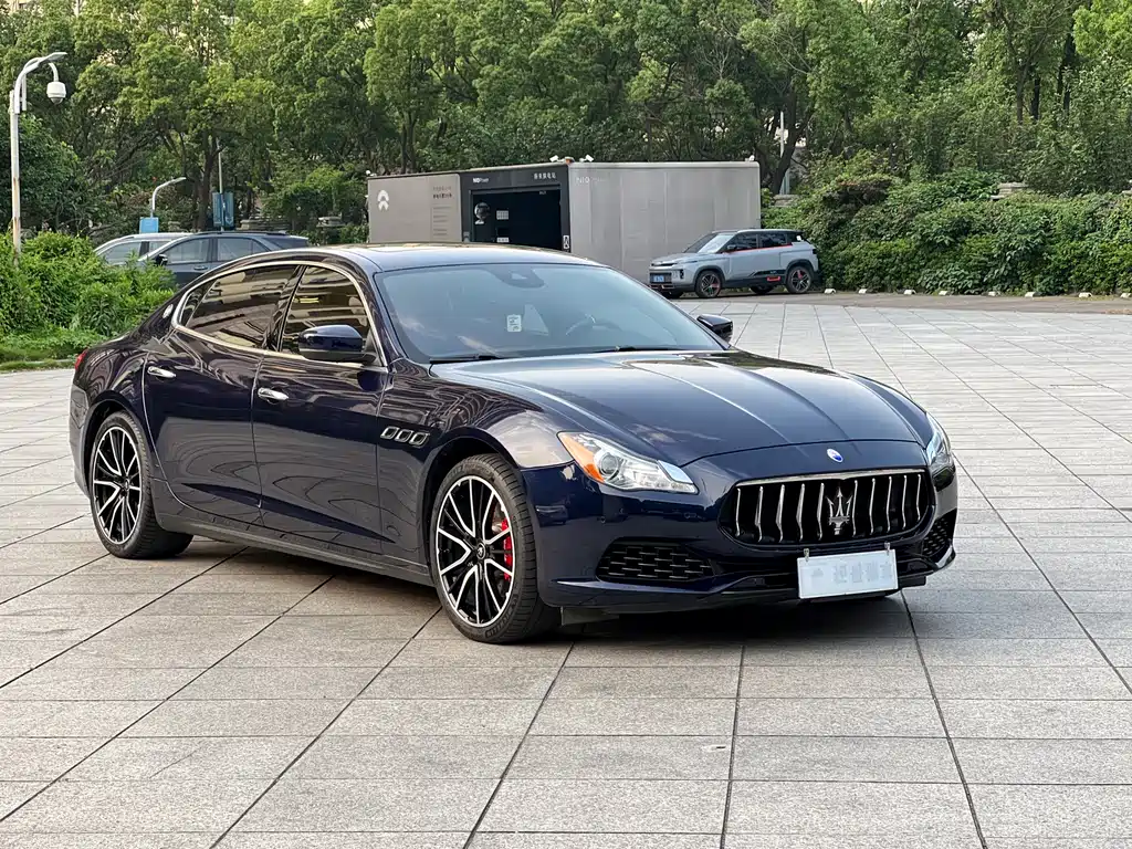 Maserati Quattroporte 2017 — фото 3