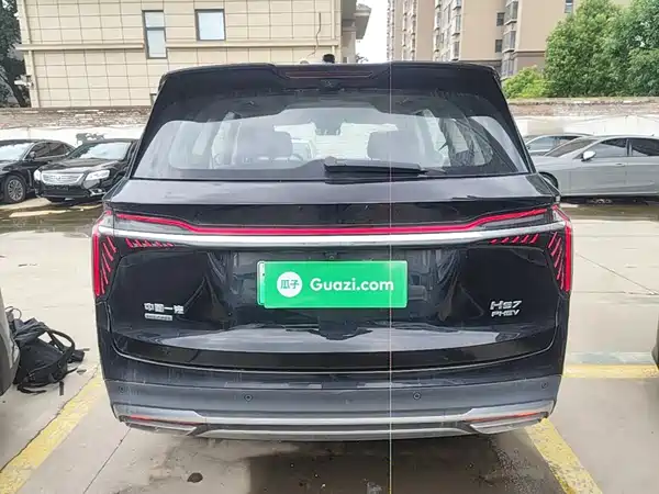 Hongqi HS7 PHEV 2024