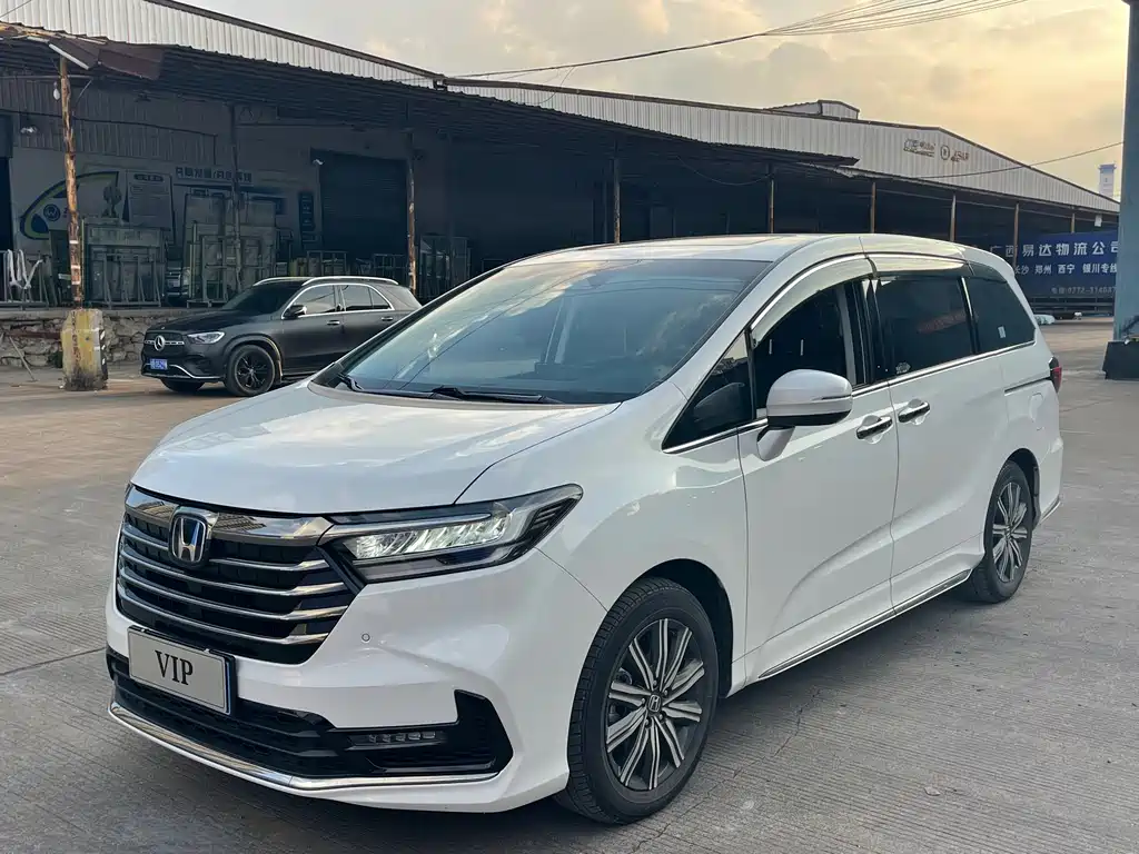 Honda Odyssey 2024 — фото 1
