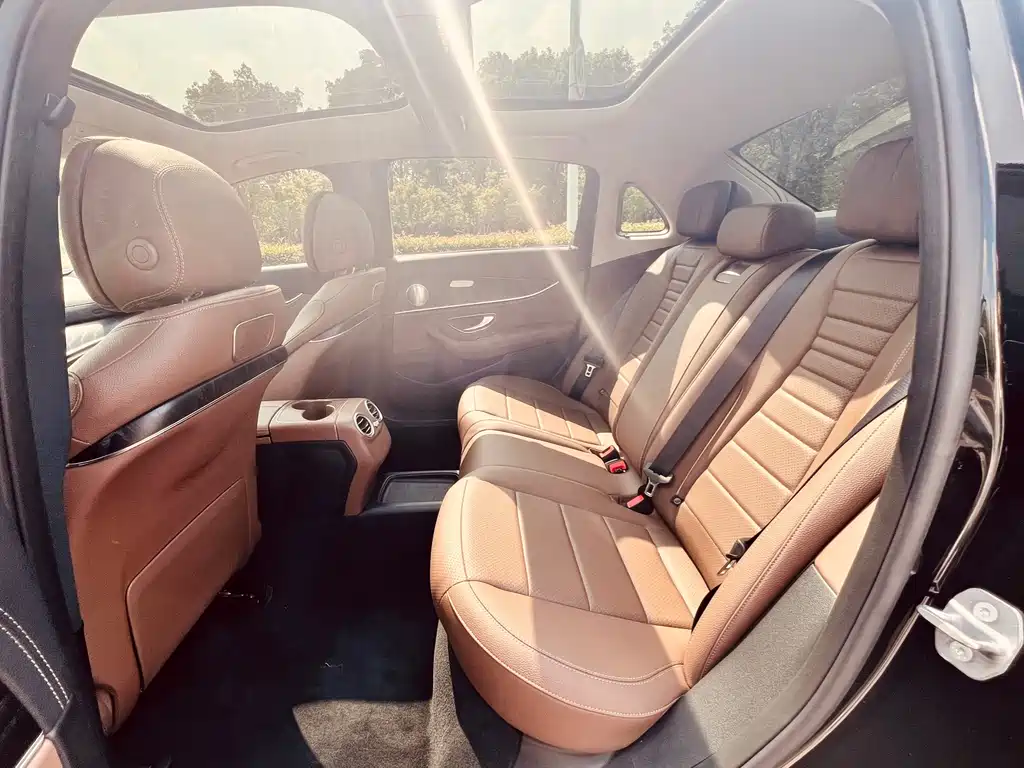 Mercedes-Benz E-Class 2017 — фото 13
