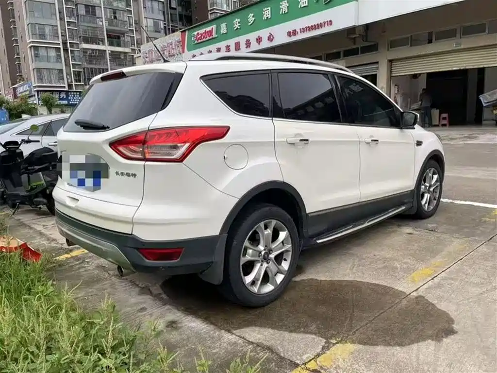 Ford Kuga 2014 — фото 7