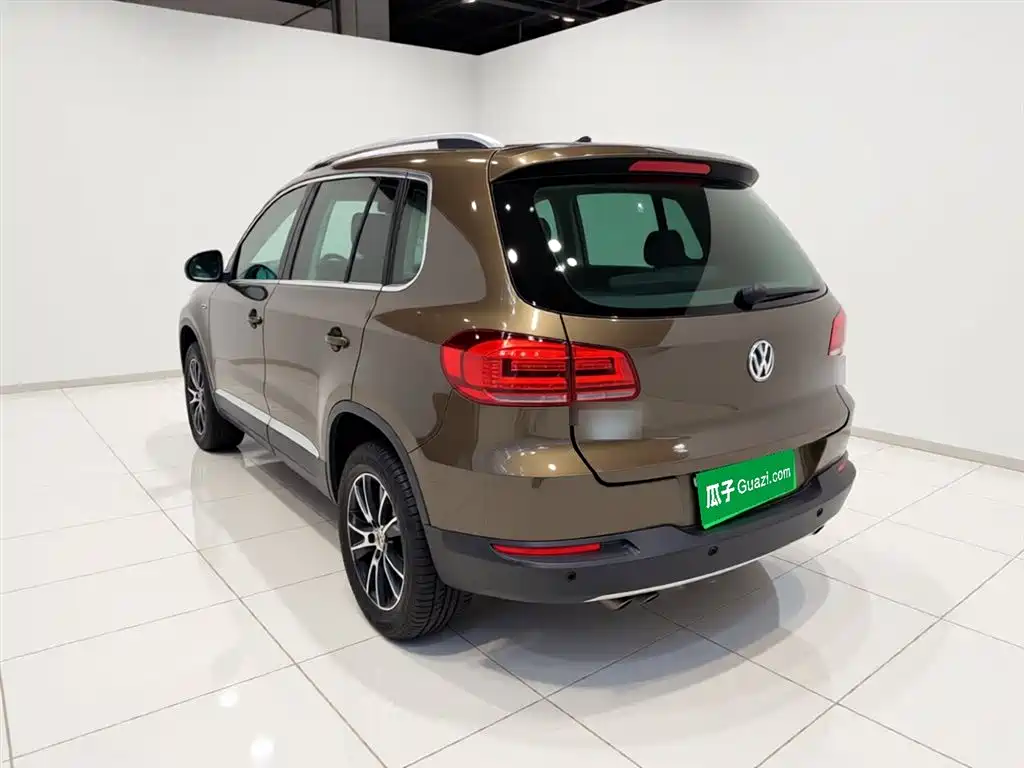 Volkswagen Tiguan 2015 — фото 4