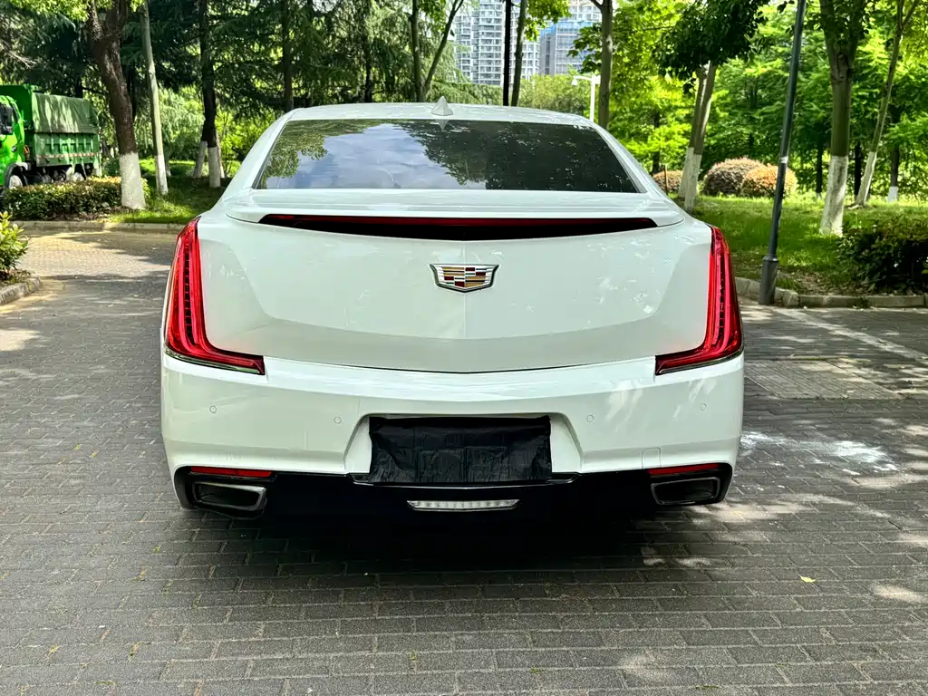 Cadillac XTS 2019 — фото 17