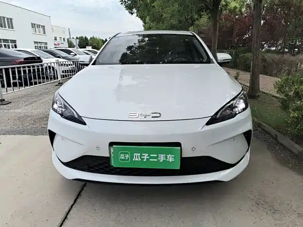 BYD Seal 05 DM-i 2025