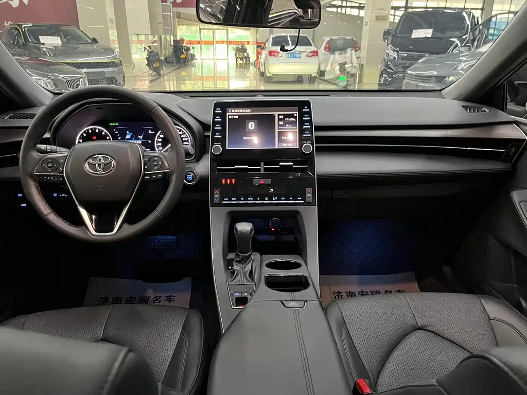 Toyota Avalon 2020 — фото 13