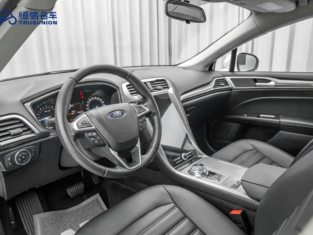 Ford Mondeo 2020 — фото 11