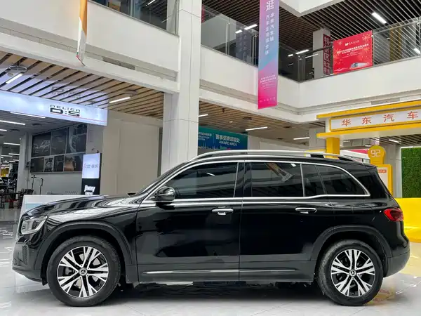 Mercedes-Benz GLB 2024