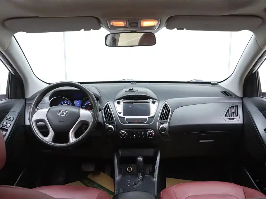 Hyundai ix35 2015 — фото 19
